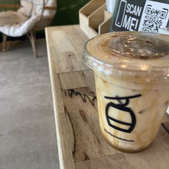 Galipán Bakehouse - Delicious and creamy coffee. Nice vibe. Seating inside and outside. Many cute pastries and coffees to choose from. - Bakeries Near Me - Miami, Florida