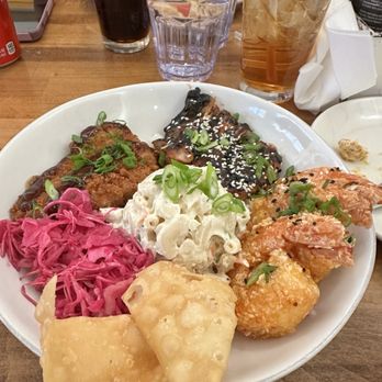 Huli Sue’s - Hawaiian Near Me - Asheville, North Carolina