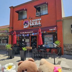 El Ruizeñor Grill - Outside