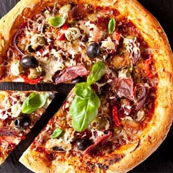 Razzos Family Pizzeria - Razzos