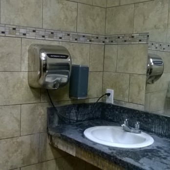 Shell - Hand drying death trap - Gas Stations Near Me - Yermo, California