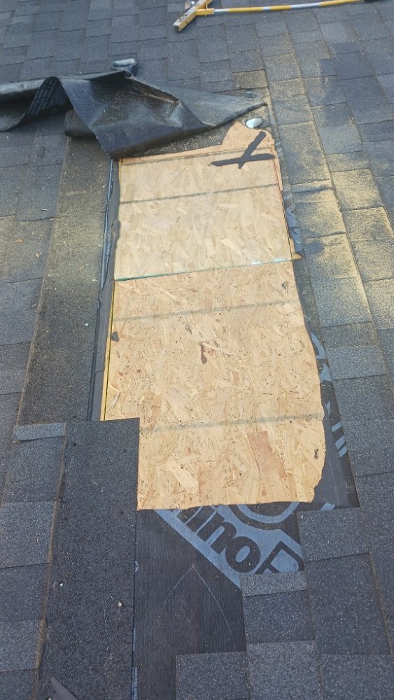 Slide of L&J Gonzalez Roofing