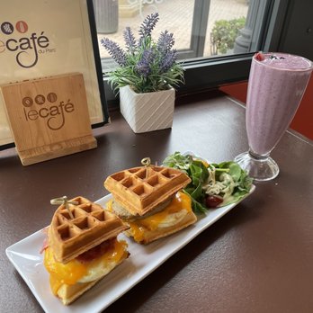 Le Cafe Du Parc - Waffle Sandwich + Mixed Fruit Smoothie w/ milk additive - Cafes Near Me - Irvine, California