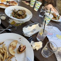 The Schooner Restaurant & Lounge - Well eaten food and full bellies!