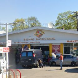 Craig Bott's Service Center - This is the actual front of the store. I dont know what those other pictures are on the review.