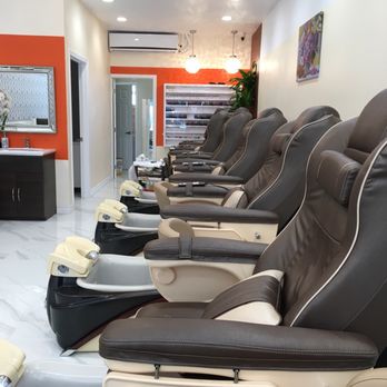 Modern Nails - Brand new massage chairs - Nail Salons Near Me - Santa Monica, California Modern Nails - Brand new massage chairs - Nail Salons Near Me - Santa Monica, California