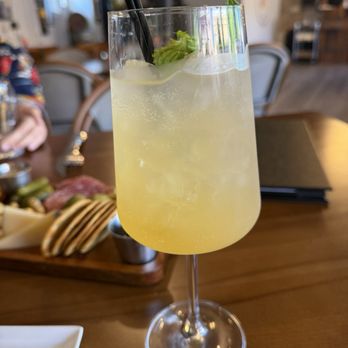 The Barrel Room - Islander spritz - Wine Bars Near Me - Vacaville, California