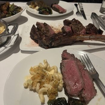 Fleming’s Prime Steakhouse & Wine Bar - Steakhouses Near Me - Tulsa, Oklahoma