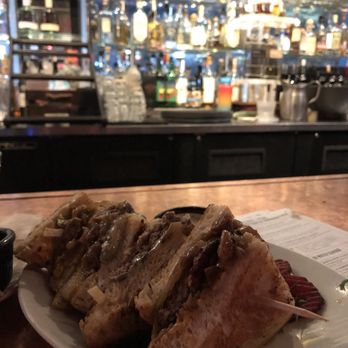 Von's 1000Spirits - 4 Cheese Patty Melt - New American Near Me - Seattle, Washington