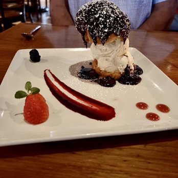 DaVinci's - Profiterole. - Italian Near Me - Marco Island, Florida DaVinci's - Profiterole. - Italian Near Me - Marco Island, Florida