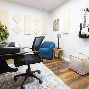 Total Access Rehearsal - Production/writing room - Recording & Rehearsal Studios Near Me - Redondo Beach, California Total Access Rehearsal - Production/writing room - Recording & Rehearsal Studios Near Me - Redondo Beach, California