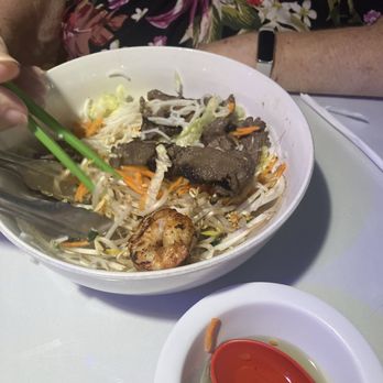 Pho Bamboo - BN-4 served at room temperature  Grilled shrimp, beef, veggies with vermicelli (rice) noodles accompanied with a side peanut sauce. - Vietnamese Near Me - Fort Myers, Florida