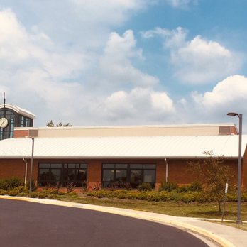 Kenton County Public Library - Driveway up to the library - Libraries Near Me - Erlanger, Kentucky
