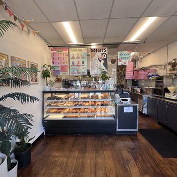 Puffin Donuts - Coffee & Tea Near Me - Los Gatos, California