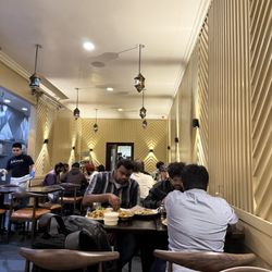 Pakwan Restaurant - 16th Street - Dining area