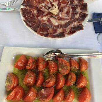 La Mi Venta - Tomato salad and Iberian ham - Spanish Near Me - Madrid, M La Mi Venta - Tomato salad and Iberian ham - Spanish Near Me - Madrid, M