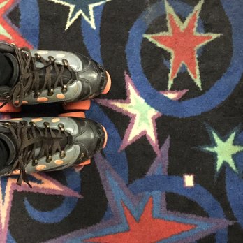SkateWorld - Skates in a men's size because I guess they ran out of women's sizes? - Skating Rinks Near Me - Tampa, Florida