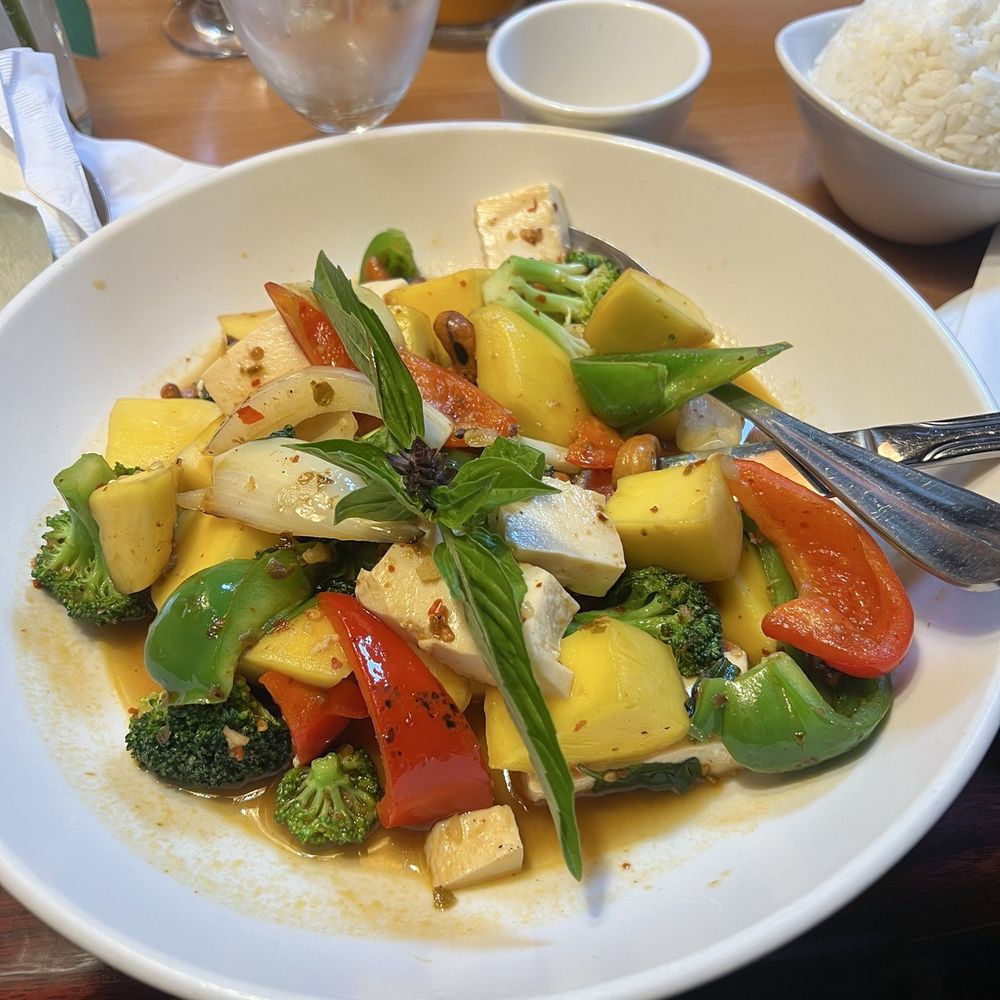 Ta Ra Rin Thai Cuisine - Pad Mango - Thai Near Me - Springfield, Oregon Ta Ra Rin Thai Cuisine - Pad Mango - Thai Near Me - Springfield, Oregon