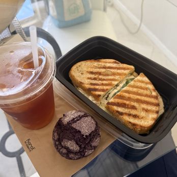 Yi's Cafe - Chicken Pesto Panini - Coffee & Tea Near Me - Arcadia, California Yi's Cafe - Chicken Pesto Panini - Coffee & Tea Near Me - Arcadia, California