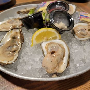 Snooky's Oceanfront - Half shell oysters - Seafood Near Me - North Myrtle Beach, South Carolina Snooky's Oceanfront - Half shell oysters - Seafood Near Me - North Myrtle Beach, South Carolina
