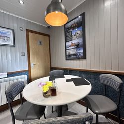 Findlays Fish Bar - Interior shot