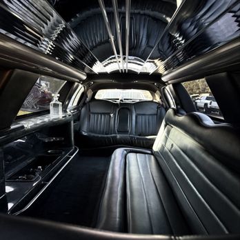 Destiny Limo Service - The interior of the Lincoln. - Limos Near Me - Porterville, California Destiny Limo Service - The interior of the Lincoln. - Limos Near Me - Porterville, California