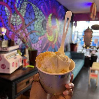 Lix Uptown Ice Cream - Mango Sticky Rice (Dairy Free) and Key Lime Pie - Ice Cream & Frozen Yogurt Near Me - Phoenix, Arizona Lix Uptown Ice Cream - Mango Sticky Rice (Dairy Free) and Key Lime Pie - Ice Cream & Frozen Yogurt Near Me - Phoenix, Arizona