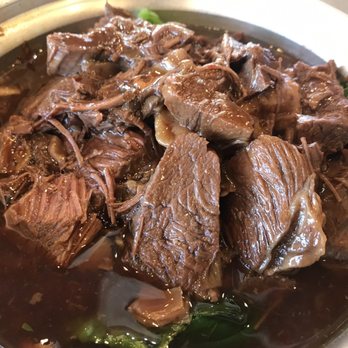 Cocoin Kitchen - Beef Brisket in Hot Pot 柱候牛腩煲 - Chinese Near Me - Hacienda Heights, California Cocoin Kitchen - Beef Brisket in Hot Pot 柱候牛腩煲 - Chinese Near Me - Hacienda Heights, California