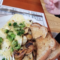 Sherry's Downtown Diner - Broccoli cheese omelet