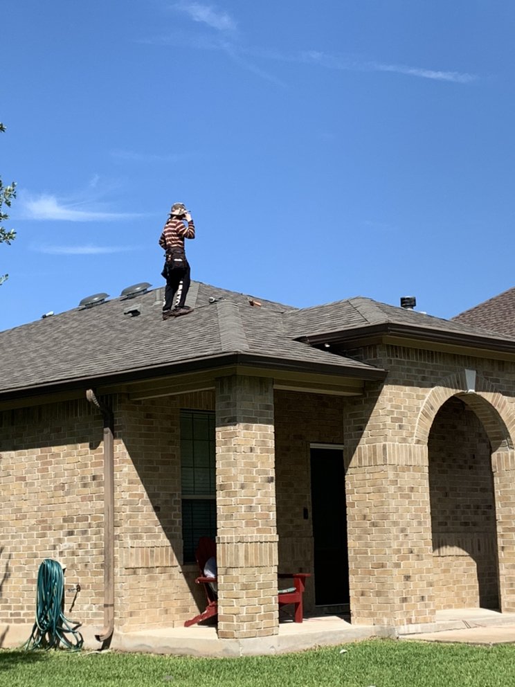 Slide of Roofing Contractor Solutions