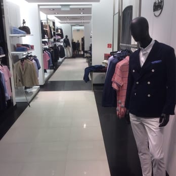 Blažek - Men's Clothing Near Me - Prague, Puerto Rico