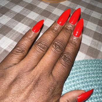 Posh Nail Lounge - Nail polish red - Nail Salons Near Me - Kailua-Kona, Hawaii