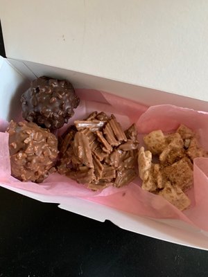 Mindy's Munchies by null