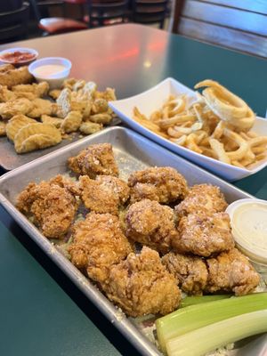 Wings 'N More by null