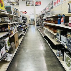 Chefs' Toys - 2/27/26 Aisles are spacious, neat, arranged accordingly