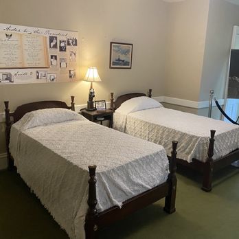 Truman Little White House - Museums Near Me - Key West, Florida
