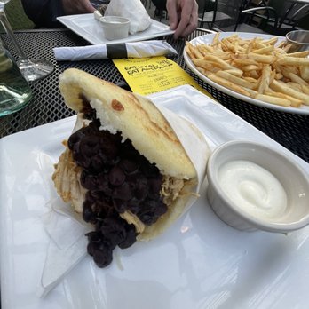 Bienmesabe - Tropical Arepa - Venezuelan Near Me - Chicago, Illinois