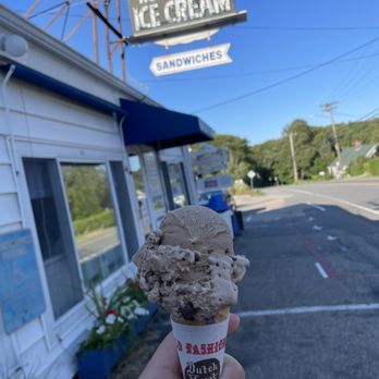 Four Seas Ice Cream - Mocha ice cream cone - Ice Cream & Frozen Yogurt Near Me - Centerville, Massachusetts