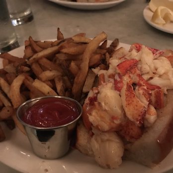 Neptune Oyster - Delicious lobster roll - Seafood Near Me - Boston, Massachusetts Neptune Oyster - Delicious lobster roll - Seafood Near Me - Boston, Massachusetts