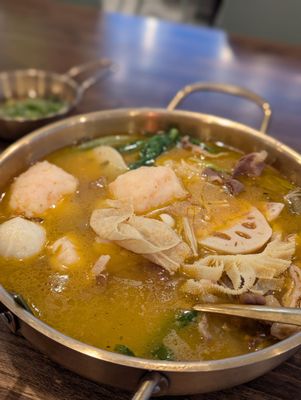 Lucky House Seafood Asian by null