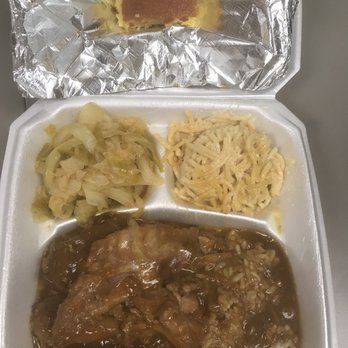 Dorothy's Soul Food Kitchen - Smothered turkey wings over rice, cabbage, Mac and cheese, and cornbread. - Soul Food Near Me - Baton Rouge, Louisiana Dorothy's Soul Food Kitchen - Smothered turkey wings over rice, cabbage, Mac and cheese, and cornbread. - Soul Food Near Me - Baton Rouge, Louisiana