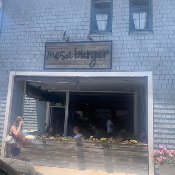 Mesa Burger - Santa Barbara - Exterior - Burgers Near Me - Santa Barbara, California Mesa Burger - Santa Barbara - Exterior - Burgers Near Me - Santa Barbara, California