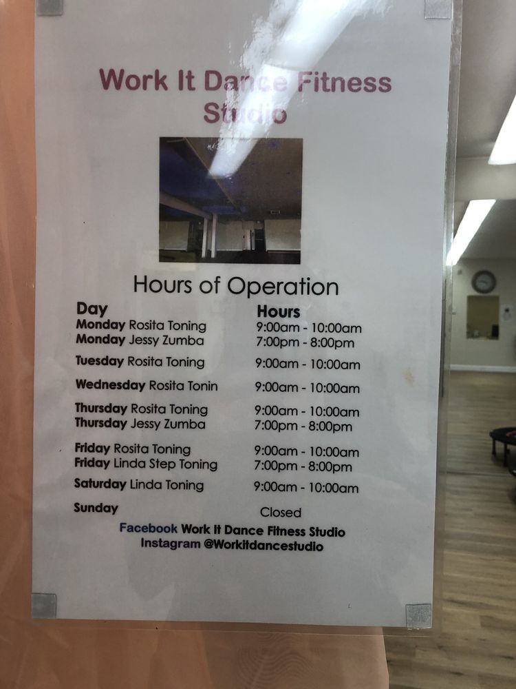 Work it dance fitness studio Logo