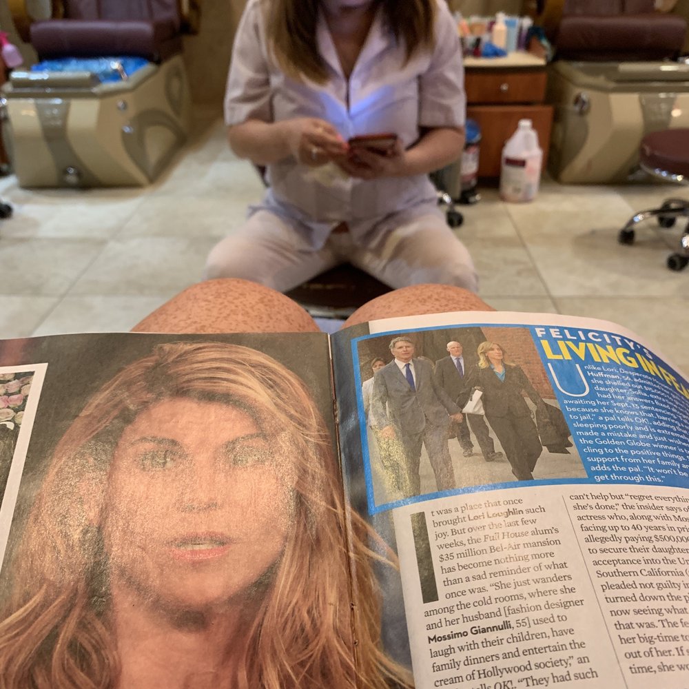 She played on her phone for 10 mins after I waited for 45 for them to start She played on her phone for 10 mins after I waited for 45 for them to start