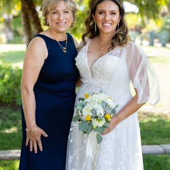 Elizabeth Root Makeup - Makeup Artists Near Me