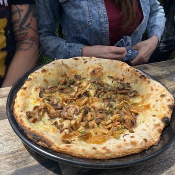 2145 Eats - Pizza Near Me - Costa Mesa, California