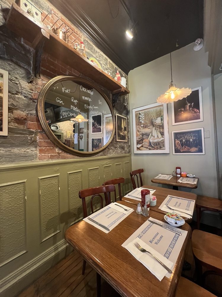 Cafe Bistro L'omelette