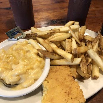 Bob's Bitchin' BBQ - Sides with corn bread - Barbeque Near Me - Dodgeville, Wisconsin