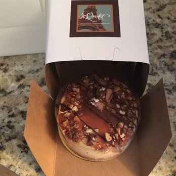 Le Chocolat Du Bouchard - English Toffee cheesecake. Best cheese cake I ever had! - Chocolatiers & Shops Near Me - Naperville, Illinois