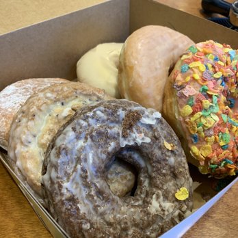 Davis Square Hand Crafted Donuts & Bagels - Food- Half Dozen Donuts - Donuts Near Me - Somerville, Massachusetts